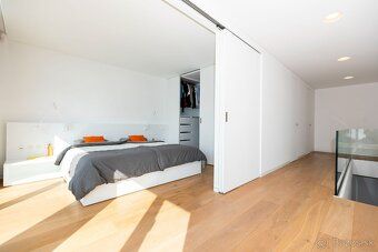 +4 izbový byt (143m2) s panoramatickým výhľadom na Banskú By