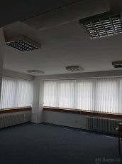 Ponúkame priestory na prenájom v bývalej budove Allianz Vran