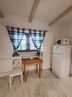 F055-12-PAMO
Miesto o ktorom, vačšina z nás sníva. Ráno vás 