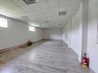 Prenajmeme vykurovaný priestor v Bratislave IV. Dúbravke na 