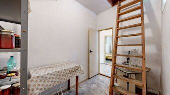 Pozemok 778 m² • Úžitková plocha 133 m² • Cena: 160 000 €
Hľ