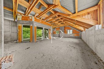 Typ: Apartmánový dom Mestská časť: Baračka Obec: Trenčianske