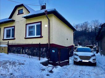 🏡 Ponúkame na predaj jednopodlažný 4-izbový rodinný dom o vý
