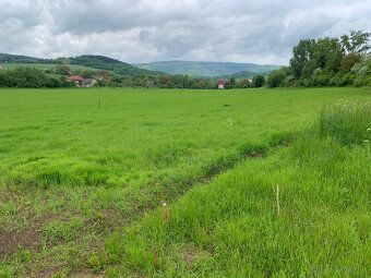 Predám krásny, veľký, slnečný, rovinatý, rekreačný pozemok 1
