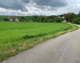 Predám krásny, veľký, slnečný, rovinatý, rekreačný pozemok 1