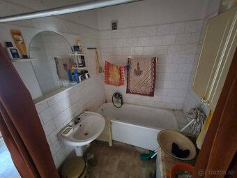 Na predaj 4-izbový byt s dvomi balkónmi – Nábrežná ulica Pon