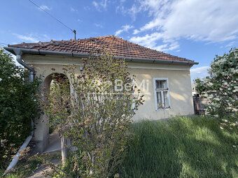 ID236-12-DERU: Ponúkame na predaj rodinný dom vhodný aj na c