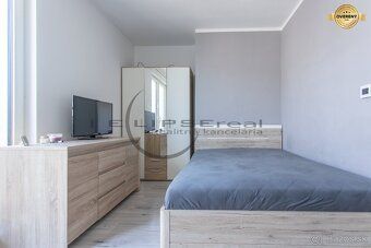 Ponúkame na predaj pekný priestranný 5-izbový rodinný dom vo