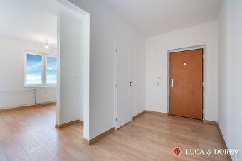 LUCA & DOREN ponúka na predaj priestranný a svetlý 2-izbový 