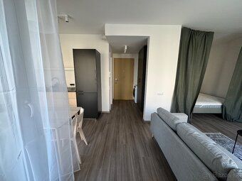 Ponúkame na prenájom čistý, pekný a moderne zariadený 1,5-iz