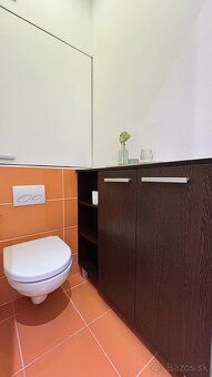 Ponúkame na prenájom čiastočne zariadený 3 izbový byt na Jed