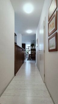 PREDANÝ 
LUXUSNÝ PENTHOUSE S PANORAMATICKOU TERASOU (50 m²) 
