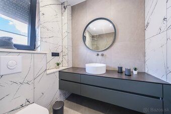 DADOT exkluzívne ponúka modernú vilu v Kaštel Novi, len 450 