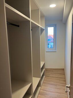 Túžite po modernom nadštandardnom bývaní v centre Komárna?
P
