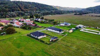 🏡 Na predaj – nádherný stavebný pozemok, Komárov pri Bardejo
