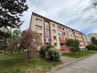 Typ: 3-izbový byt Mestská časť: Centrum I Obec: Dubnica nad 