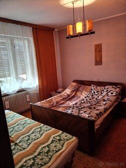 Na predaj rodinný dom v obci Semerovo. Dom má dve izby orien