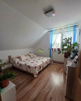 REALITY HOUSE Vám ponúka :
 Na predaj dvojpodlažný rodinný d
