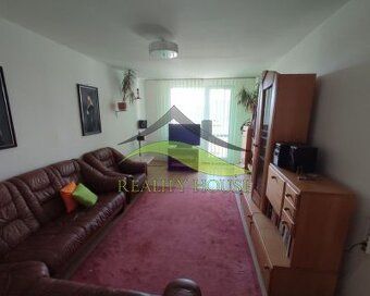REALITY HOUSE Vám ponúka:
Na predaj 3 izbový byt s balkónom 