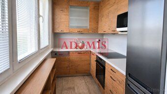 Ponúkame vám na predaj exkluzívne slnečný 3-izbový byt s log