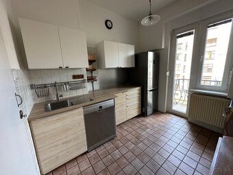 Typ: 4-izbový byt Ulica: Palisády Obec: Bratislava-Staré Mes