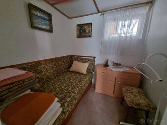 NA PREDAJ CHATA a POZEMOK 871 m2 SĹŇAVA - PIEŠŤANY - [19.5. 
