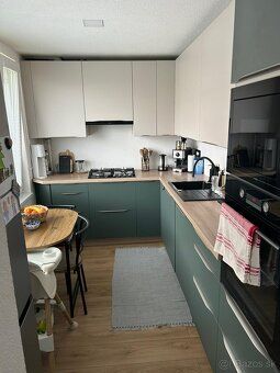 3,5-izbový byt po kompletnej rekonštrukcii, 79 m², 2 balkóny
