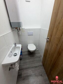 Ponúkame na predaj 3-izbový byt s vlastnou záhradou v novost