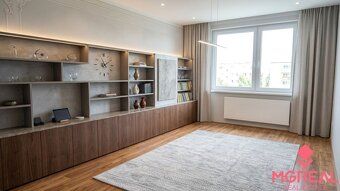 Ponúkam Vám na predaj 2 izbový veľkometrážny byt (66m2) s ba