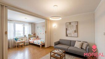 Ponúkam Vám na predaj 2 izbový veľkometrážny byt (66m2) s ba