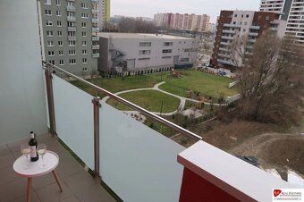 REB.SK ponúka prenájom moderný a slnečný 2-izbový byt s balk