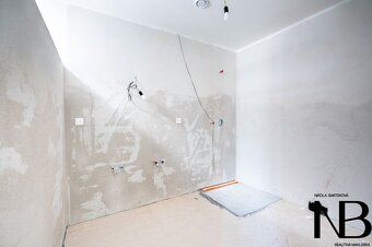 Exkluzívne na predaj jednopodlažný 5-izbový rodinný dom s úž