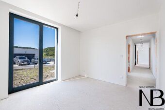 Exkluzívne na predaj jednopodlažný 5-izbový rodinný dom s úž