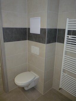 Tel: 0908 715 715, Ponúkam na dlhodobý prenájom 2 izbový byt