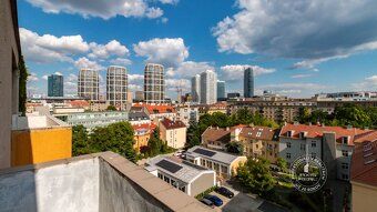 360° VIRTUÁLNU PREHLIADKU NÁJDETE NA: https://info.axisreal.