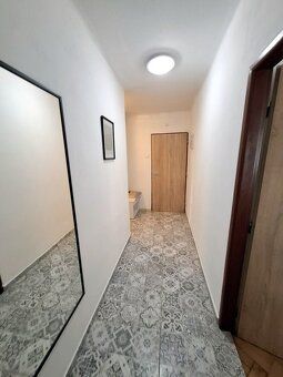 2-izbový tehlový byt na 1. poschodí s výmerou 56 m² + 4 m² p