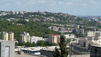 Na prenájom 3-izbový byt
LOKALITA Bratislava – Karlova Ves, 