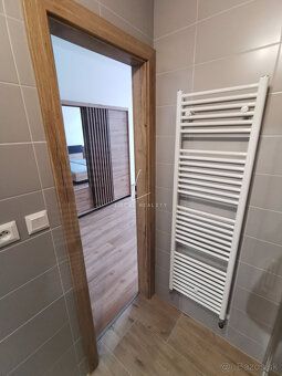 Typ: 1-izbový byt Mestská časť: Prievoz Obec: Bratislava-Ruž