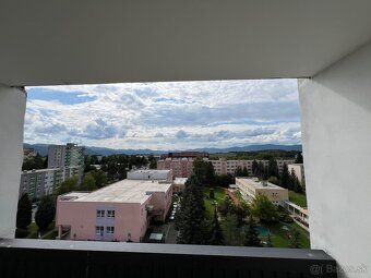 Ponúkam na predaj 1,5 izbovú garsónku, ktorá prešla kompletn