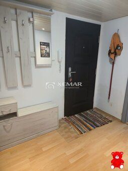 XEMAR ( alebo 0908 754 585), ponúka na predaj 3-izb. v Bansk