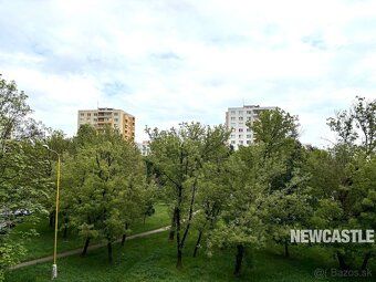 PONÚKAME NA PRENÁJOM 3-izbový byt na Sídlisku 3 v Prešove.
B