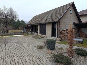 Priestranný 5-izbový rodinný dom na predaj v tichej obci Mal