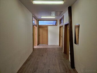 Na prenájom atraktívne novo zrekonštruované obchodné/nebytov