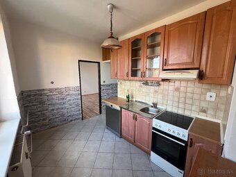 Dobry deň, predám 2izbovy byt po staršej rekonštrukcii,už mu