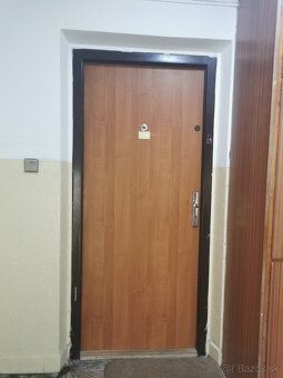 Dám do prenájmu v Dunajskej Lužnej 2-izb. byt, kompletne zar