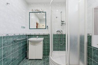 LOKALITA - Trnava
Ponúkame na predaj priestranný rodinný dom