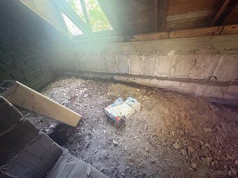 Ponúkame vám na predaj rozostavaný železobetónový skelet v m
