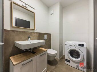 Ponúkame na prenájom moderne zariadený a klimatizovaný 2-izb