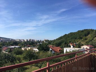 Dáme do prenájmu zariadení a krásny 4 izbový byt v rodinnom 
