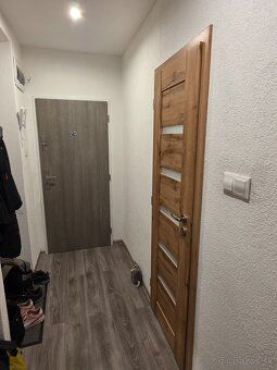 Dobrý deň. Ponúkam na prenájom dvojizbový byt 60m2 s lodžiou